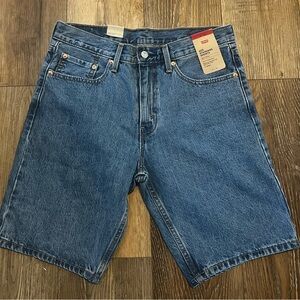 Levi's Classic Jean Shorts. 405s.  32W.  NWT.